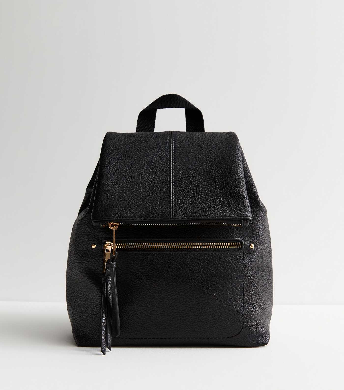 Look Flap Backpack