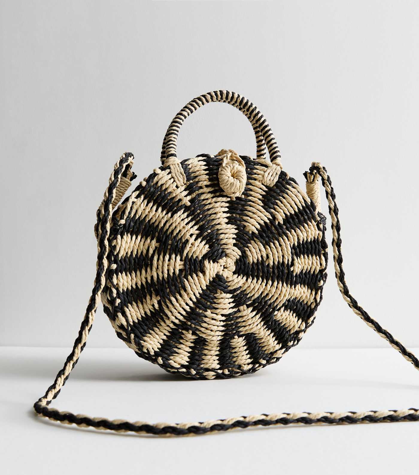 Black Woven - Image 4