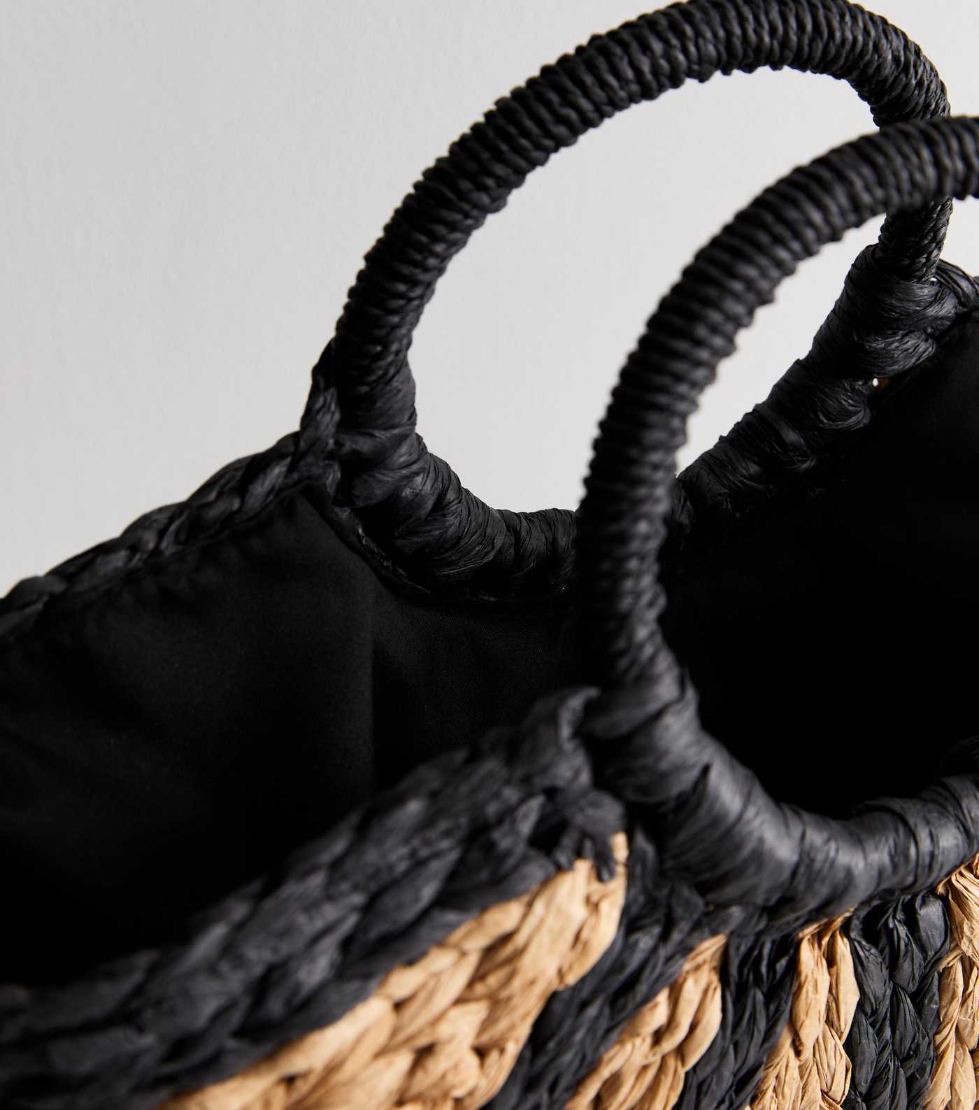 Straw Effect Basket - Image 4